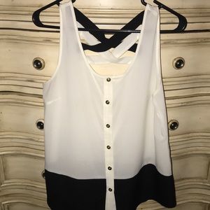 Women’s blouse ❌SOLD❌